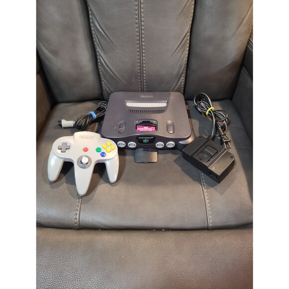 Nintendo 64 N64 Console with Jumper Pak, Power and AV Cords, and Controller - Picture 1 of 12